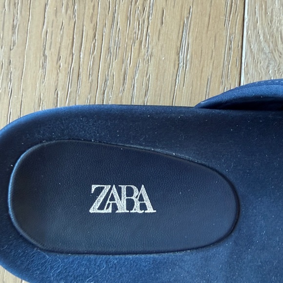 Zara Women's Navy Satin Slide Sandals with Crystal Buckles - Picture 2 of 5